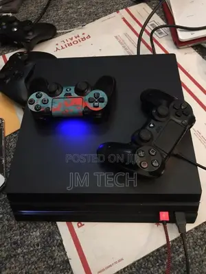 Ps4 PRO With Red Dead Redemption 2 Cd