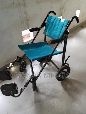 Foldable Wheelchair○Small Size Wheel WheelchairWheelchair