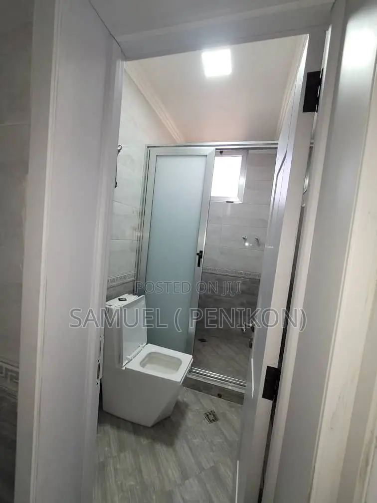 4bdrm Apartment in Apartment, Yeka for sale