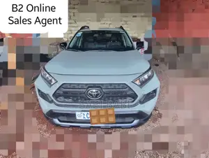 Toyota RAV4 2021 Green