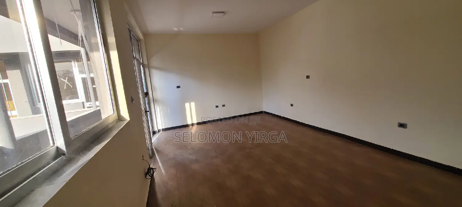Hospital Floor for Rent