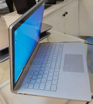 New Laptop Microsoft Surface Book 8GB Intel Core I5 SSD 256GB