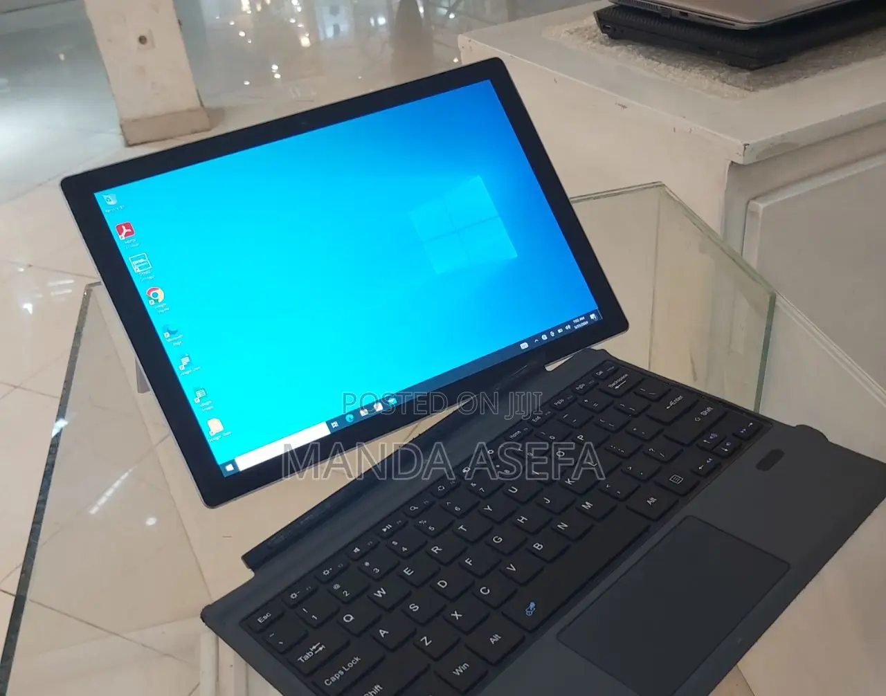 New Laptop Microsoft Surface 4GB Intel Core I5 SSD 128GB