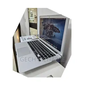 New Laptop Apple MacBook 2013 4GB Intel Core I5 SSD 256GB