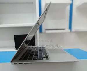 New Laptop Apple MacBook Air 2015 4GB Intel Core I5 SSD 128GB