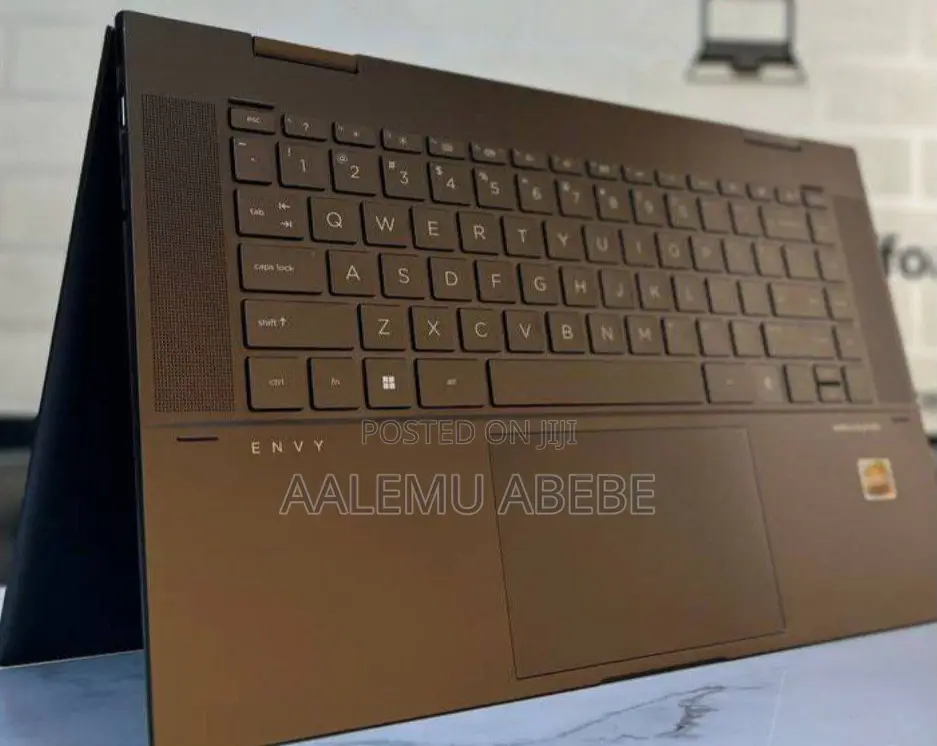New Laptop HP Envy X360 16GB AMD Ryzen 7 SSD 512GB