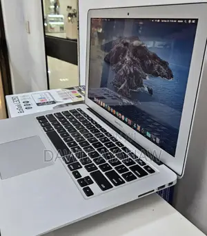 New Laptop Apple MacBook Air 2013 4GB Intel Core I5 SSD 256GB