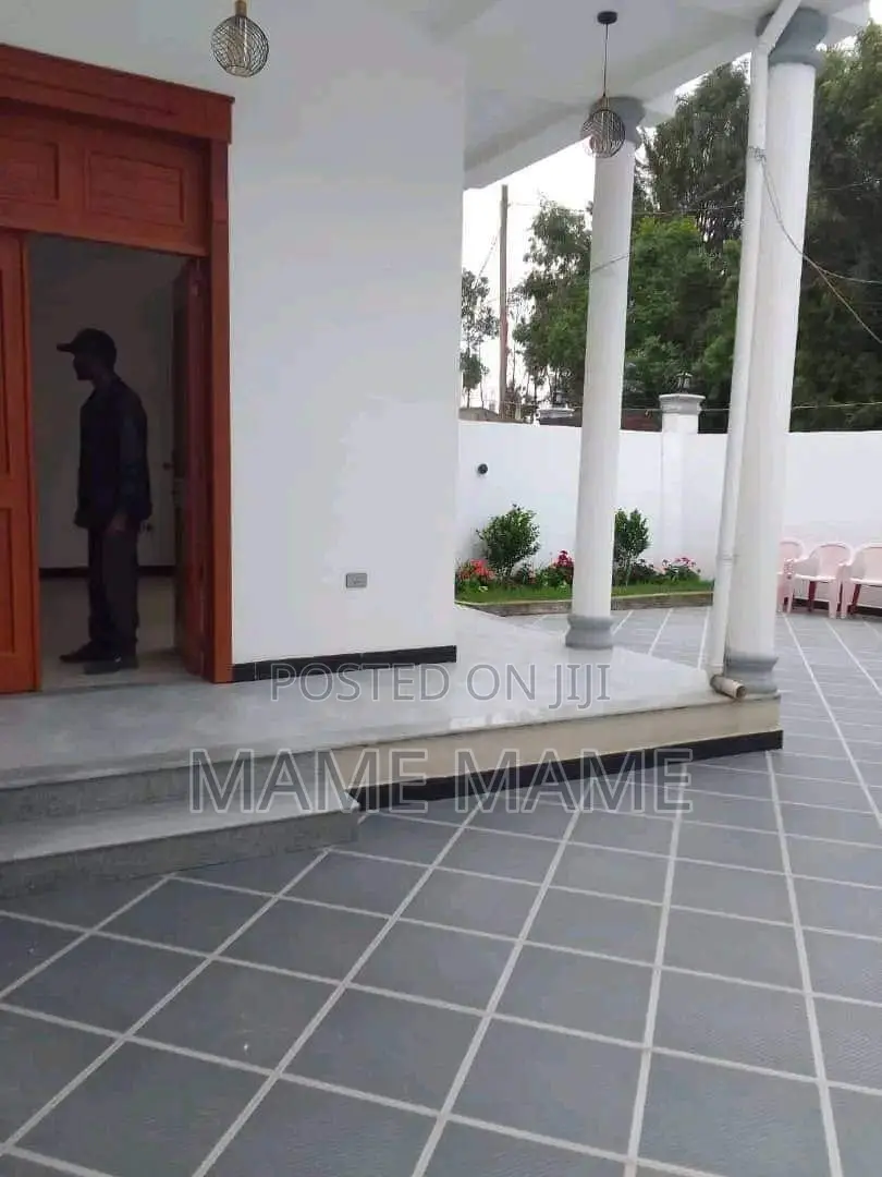 4bdrm Villa in Addis Abeba, Bole for sale