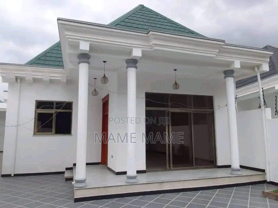 4bdrm Villa in Addis Abeba, Bole for sale