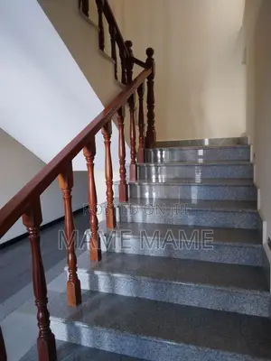 8bdrm House in Addis Abeba, Bole for sale