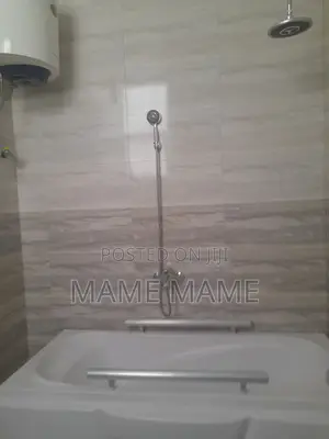 5bdrm Villa in Addis Abeba, Bole for sale