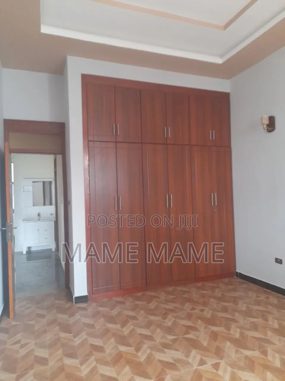 5bdrm Villa in Addis Abeba, Bole for sale