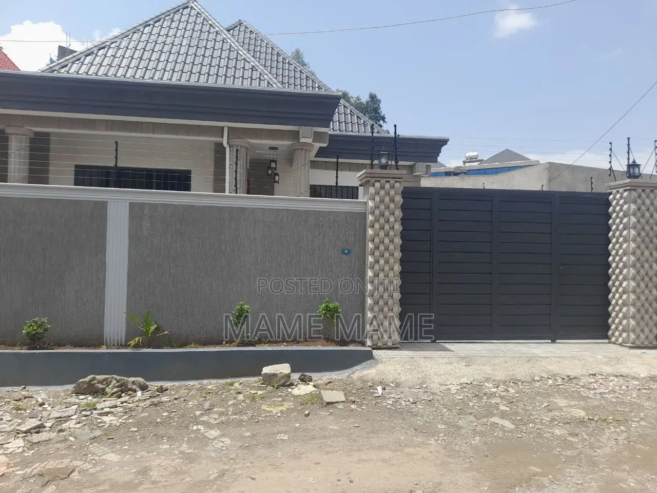 5bdrm Villa in Addis Abeba, Bole for sale