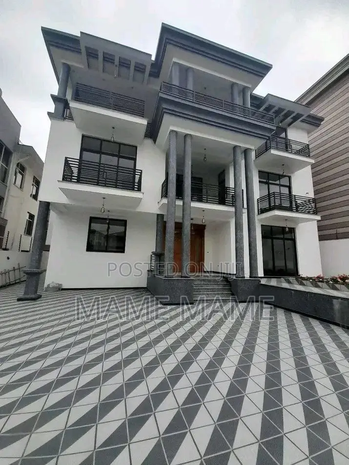 11bdrm House in Addis Abeba, Bole for sale