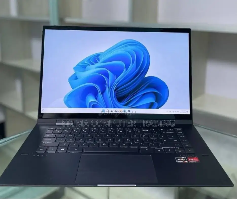 New Laptop HP Envy X360 16GB AMD Ryzen 5 SSD 512GB