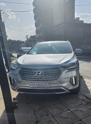 Hyundai Santa Fe 2018 Silver