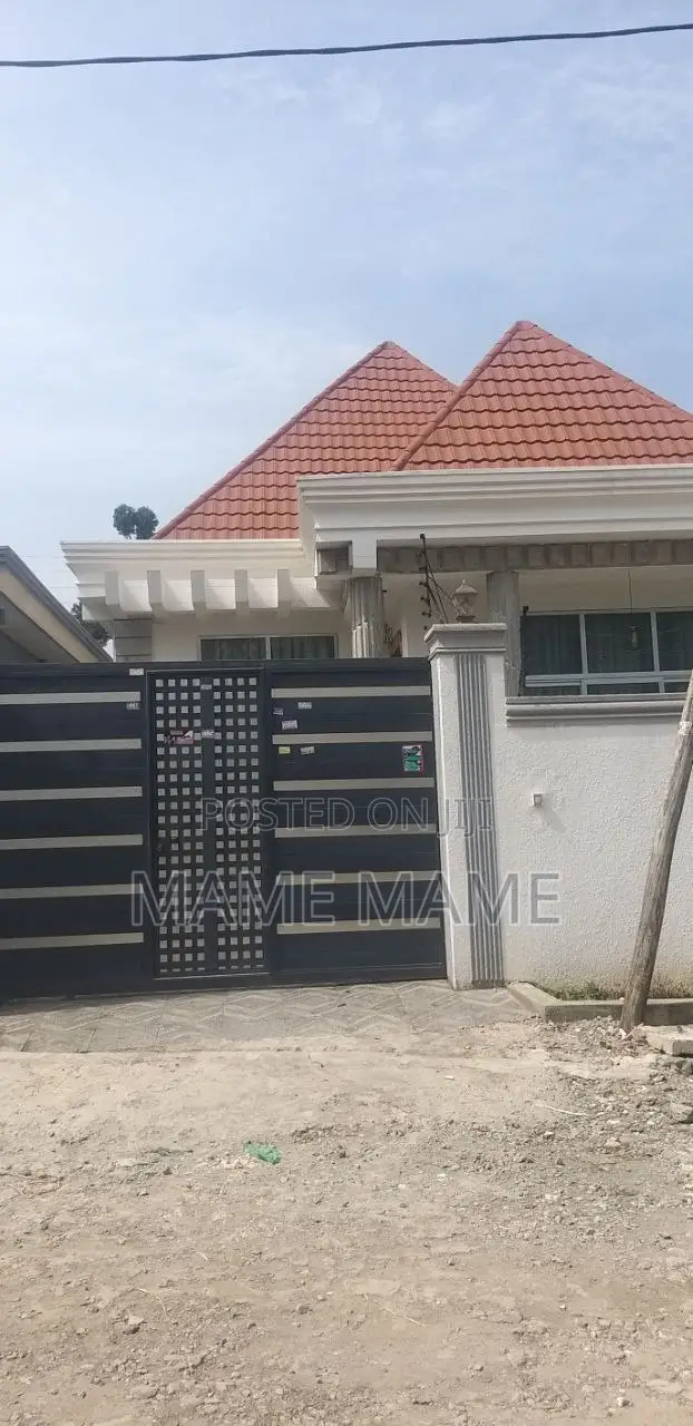 3bdrm Villa in Addis Abeba, Bole for sale