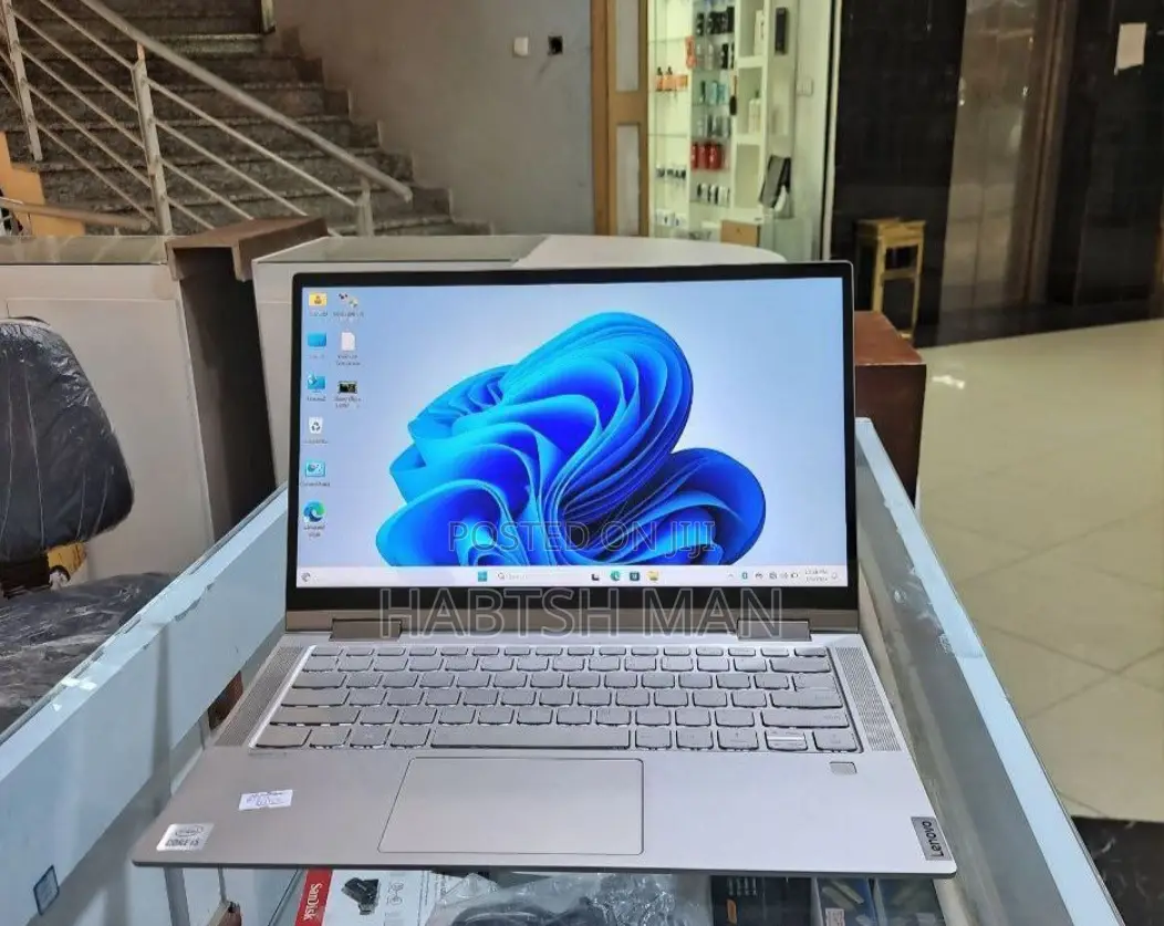 New Laptop Lenovo ThinkPad Yoga 8GB Intel Core I5 SSD 512GB
