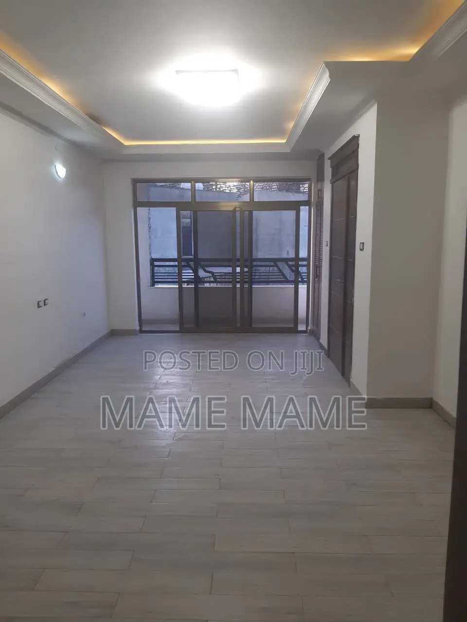 8bdrm House in Addis Abeba, Bole for sale