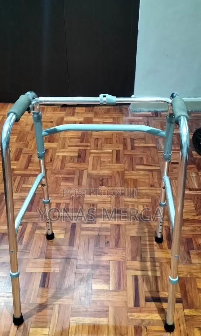 Walker፡Walker/ሚታጠፍ/ሚረዝም/Walker:Walker*Walker_አይዝግም፤ዉሀ አያዝገዉም
