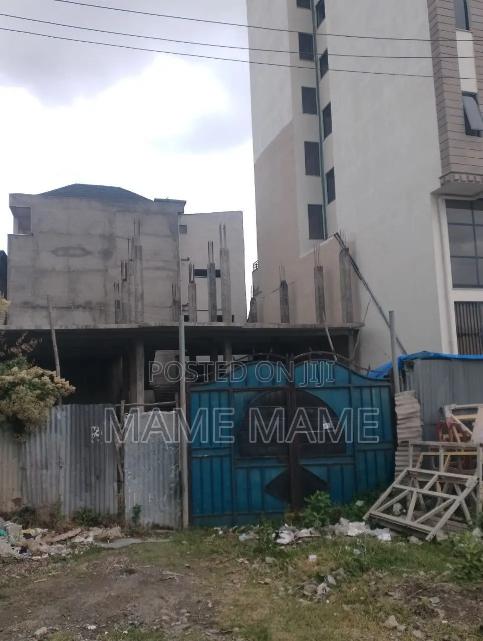 8bdrm House in Addis Abeba, Bole for sale