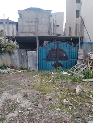 8bdrm House in Addis Abeba, Bole for sale