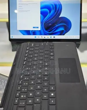 New Laptop Microsoft Surface Pro 9 16GB Intel Core I5 SSD 256GB