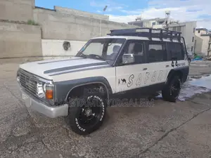 Nissan Patrol 1992 White