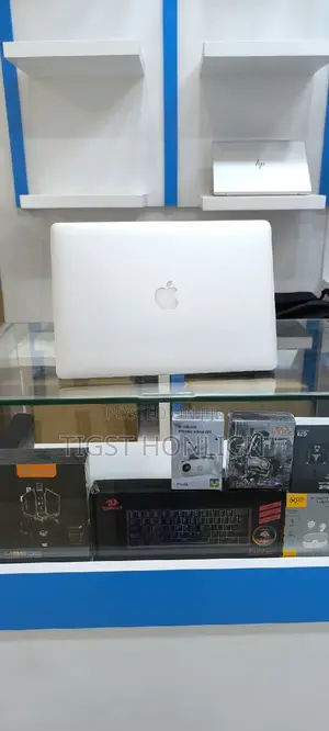 New Laptop Apple MacBook 2014 16GB Intel Core I7 SSD 256GB