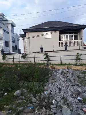 5bdrm House in Aa, Bole for rent