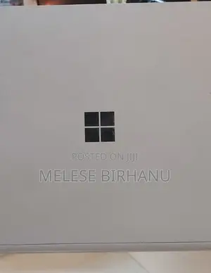 New Laptop Microsoft Surface 8GB Intel Core I5 SSD 256GB