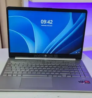 New Laptop HP 14-Dq2031tg 16GB Intel Core I7 SSD 512GB