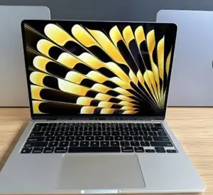 New Laptop Apple MacBook Air 2024 M3 13-Inch 8GB Apple M3 SSD 256GB