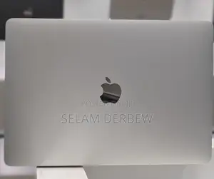 New Laptop Apple MacBook Pro 2018 16GB Intel Core I7 SSD 512GB