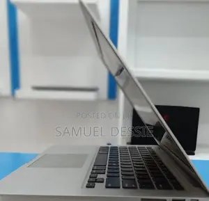 New Laptop Apple MacBook Air 2015 4GB Intel Core I5 SSD 128GB