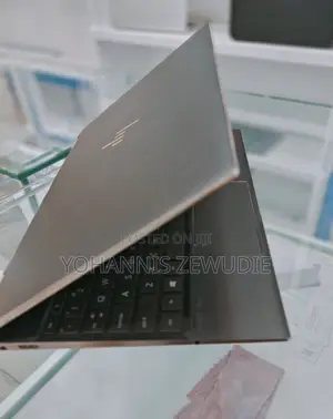 New Laptop HP Spectre X360 16GB Intel Core I7 SSD 512GB