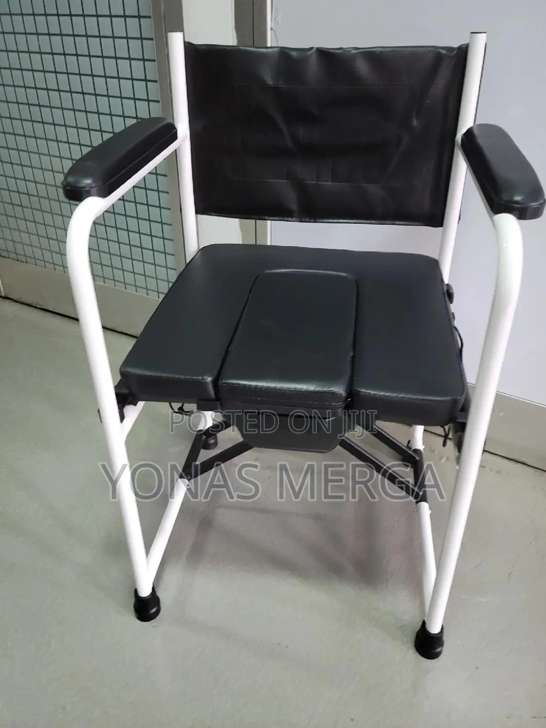 Commode Chair#Popo Chair$Toilet Chair እንደ ወንበር/እንደ ሽንት ቤት
