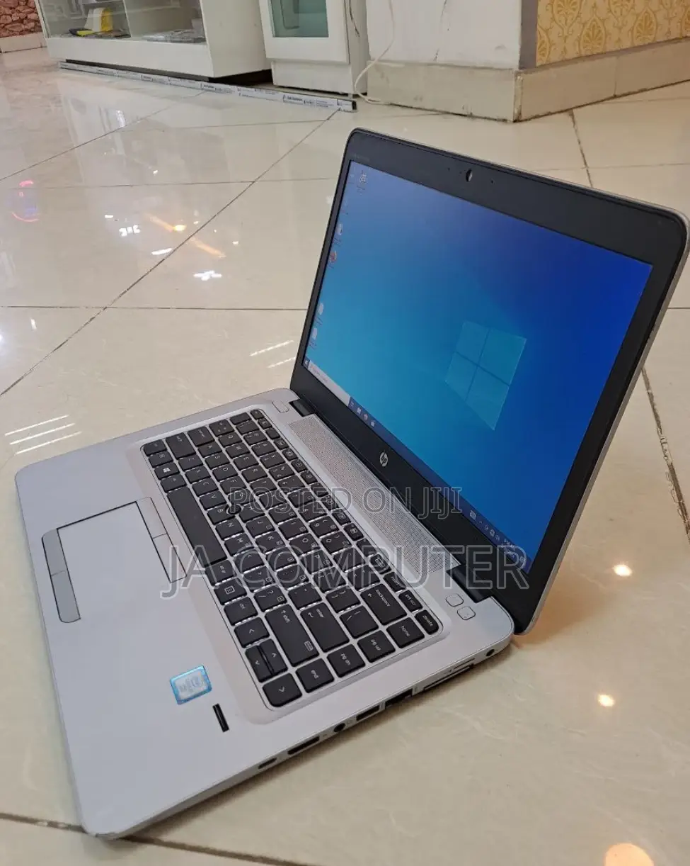 New Laptop HP EliteBook 840 G3 4GB AMD A10 HDD 500GB