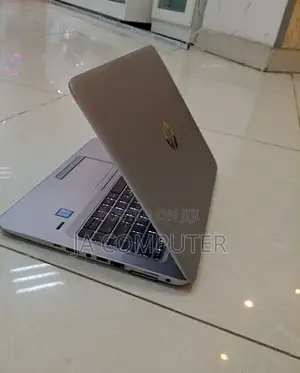 New Laptop HP EliteBook 840 G3 4GB AMD A10 HDD 500GB