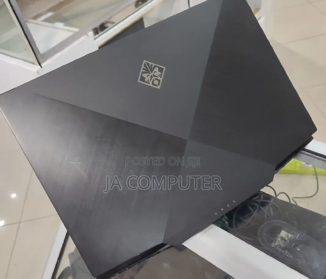 New Laptop HP Omen 15 32GB Intel Core I7 SSD 1T