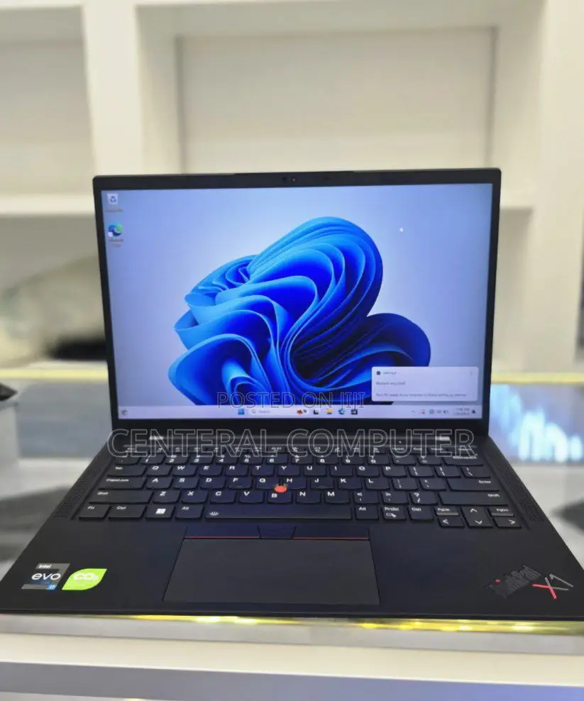 New Laptop Lenovo ThinkPad X1 Carbon 12GB Intel Core I7 SSD 512GB
