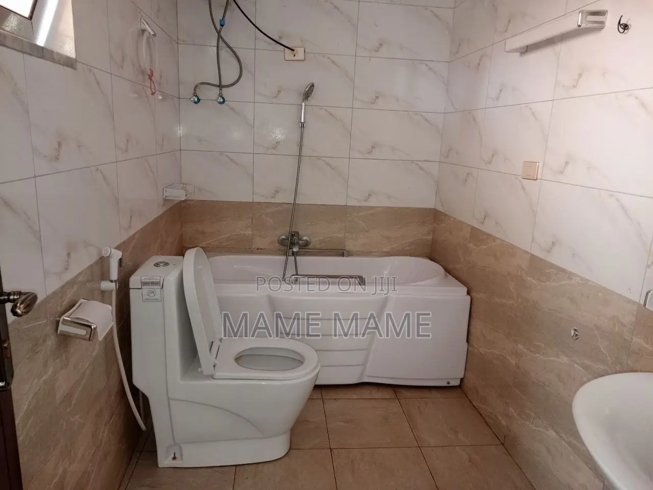 6bdrm House in Addis Abeba, Bole for sale