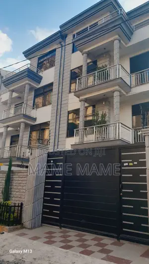 7bdrm House in Addis Abeba, Bole for sale