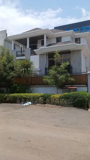8bdrm House in Addis Abeba, Bole for sale