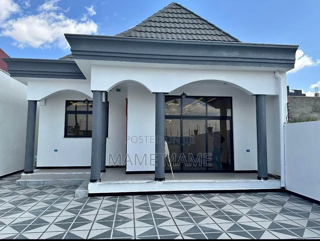 3bdrm Villa in Addis Abeba, Bole for sale