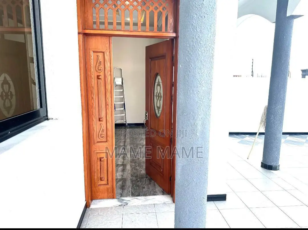 3bdrm Villa in Addis Abeba, Bole for sale