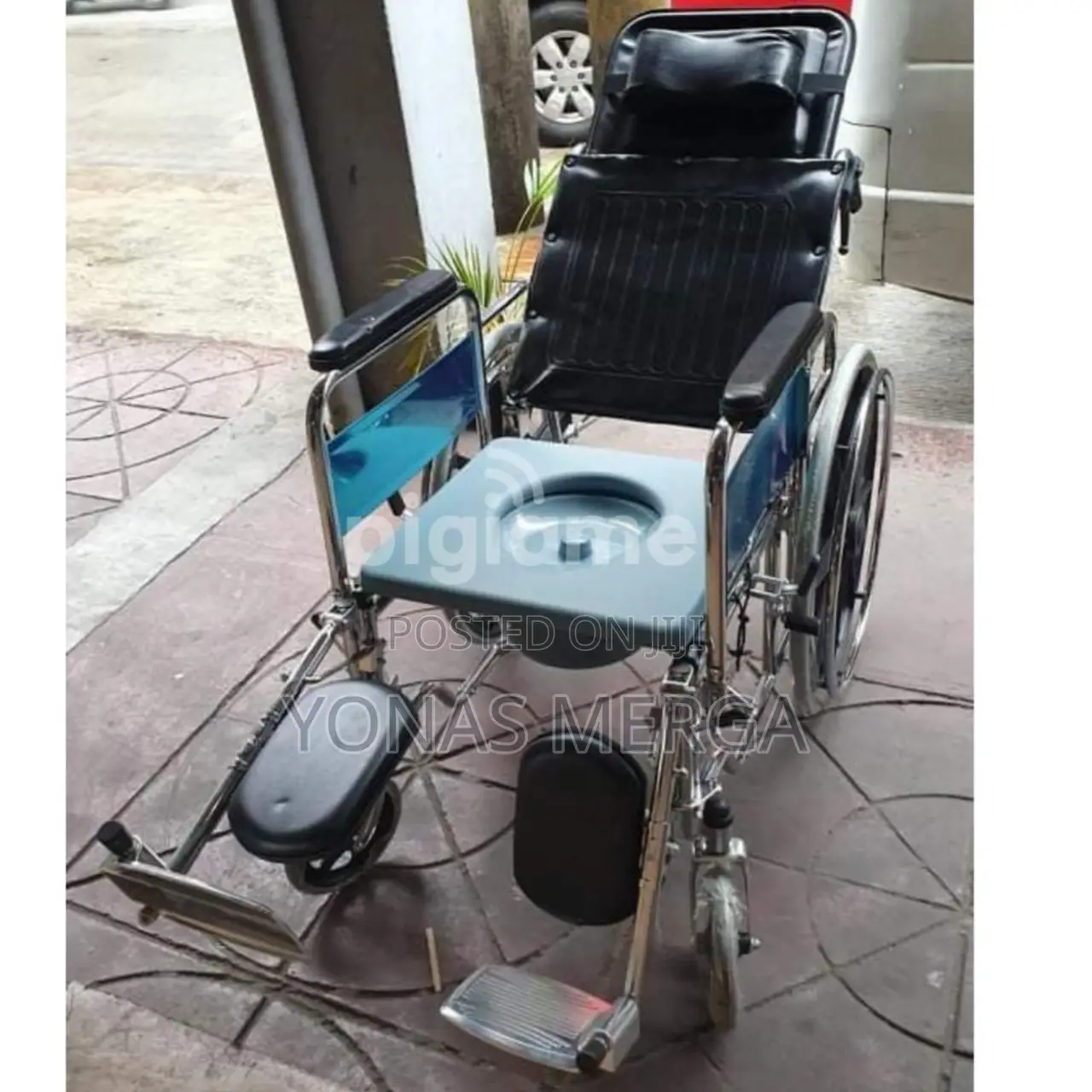 Commode Wheelchair ☆Toilet Wheelchair "Potty ዊልቼር/ታካሚ ሚተኛበት