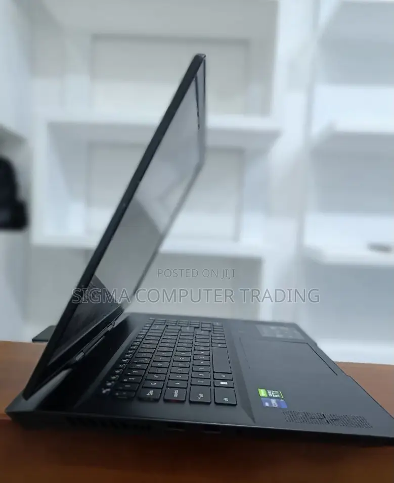 New Laptop MSI Stealth GS77 16GB Intel Core I9 SSD 1T