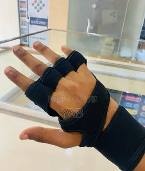 Extra Pads Gym Gloves Black