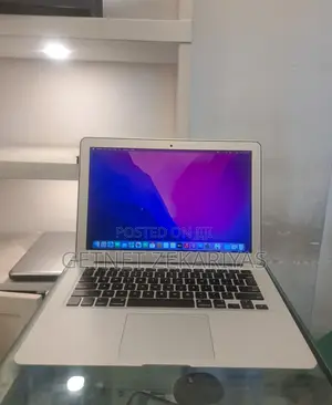 New Laptop Apple MacBook Air 2015 8GB Intel Core I5 SSD 128GB
